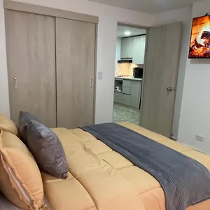 Encantador Loft Central En - Rosales Apartamento Medellín